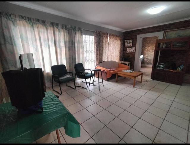 3 BEDROOM HOUSE FOR SALE IN ROOIHUISKRAAL